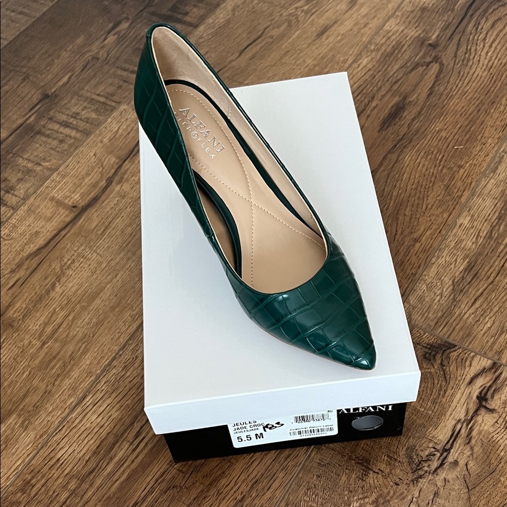 Alfani Dark Green Croc-Embossed Heels